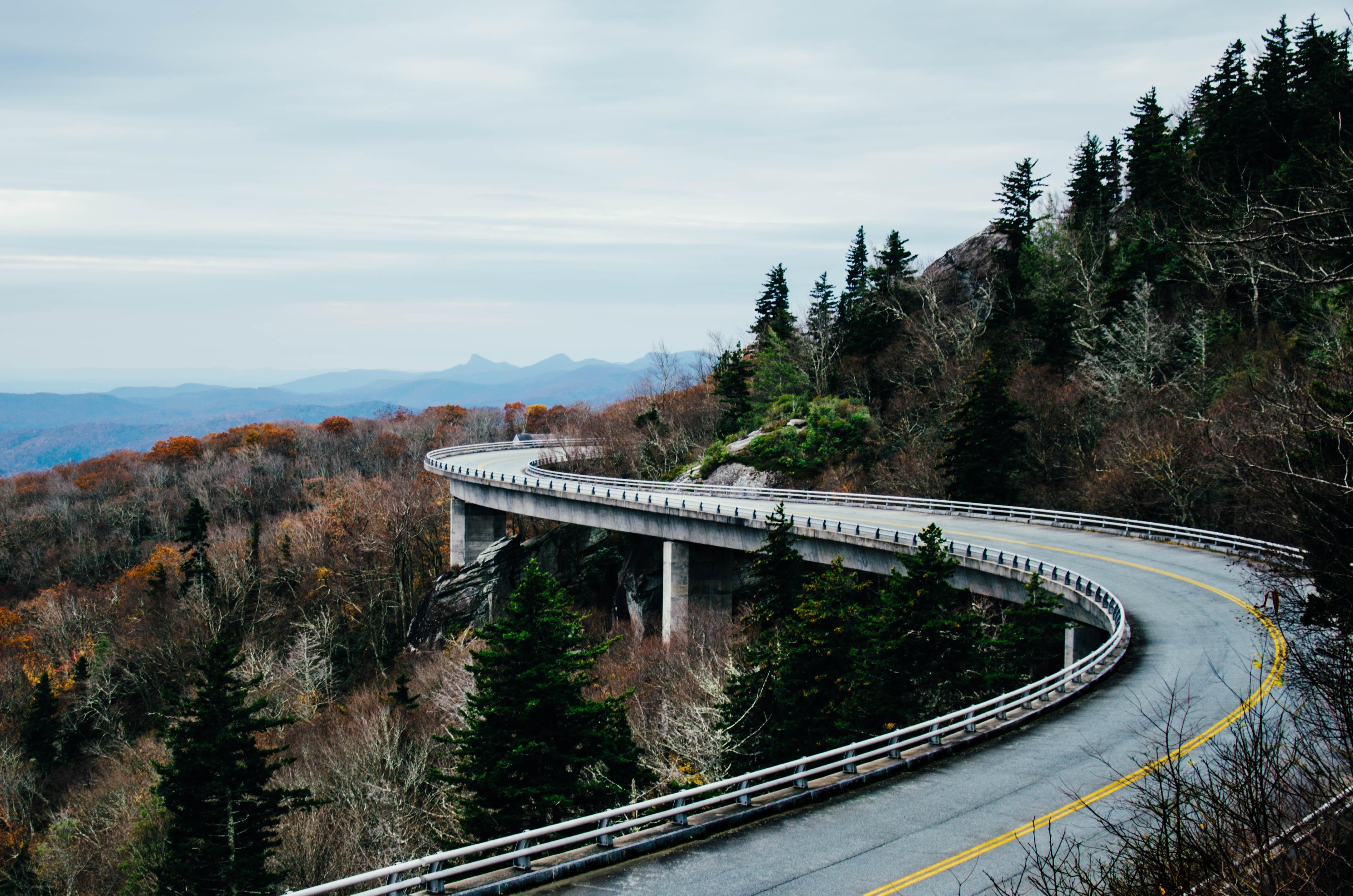 What is a yield curve, and what does it have to do with you and your investments? Thumbnail