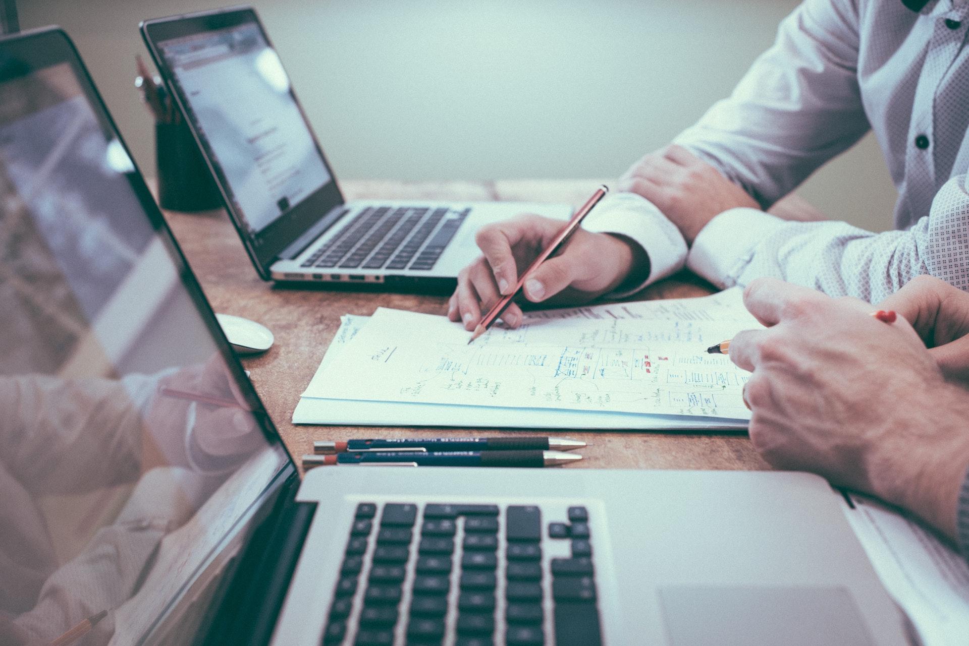 How Do I Find and Choose a Financial Advisor? Thumbnail