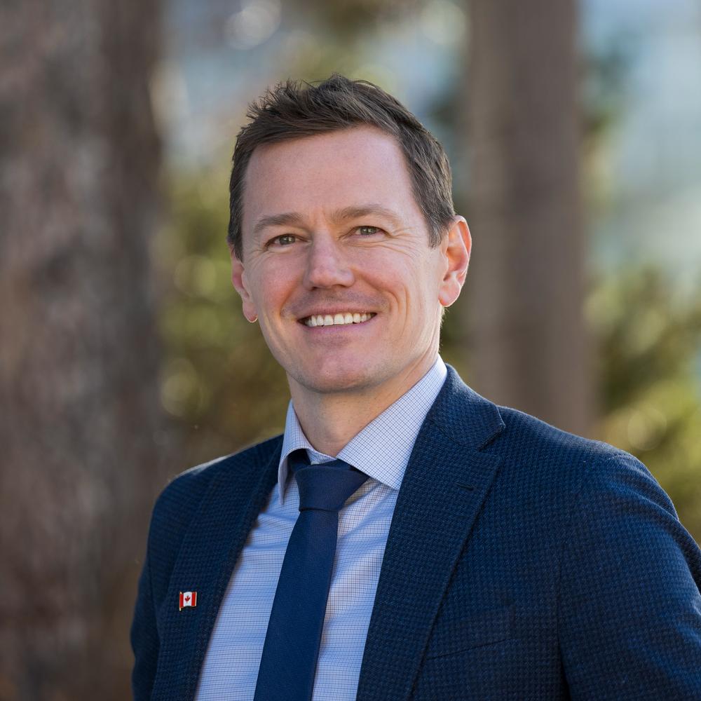 Jonathan Earle Photo