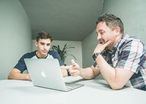 Discussing Finances with Your College-Bound Teen Thumbnail
