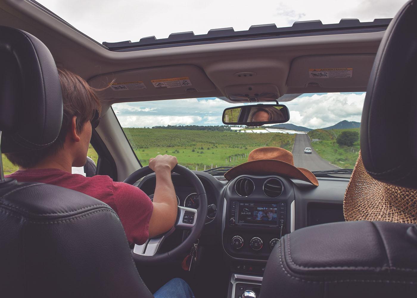 4 Things to Know Before Adding Your Teen to Your Car Insurance Thumbnail