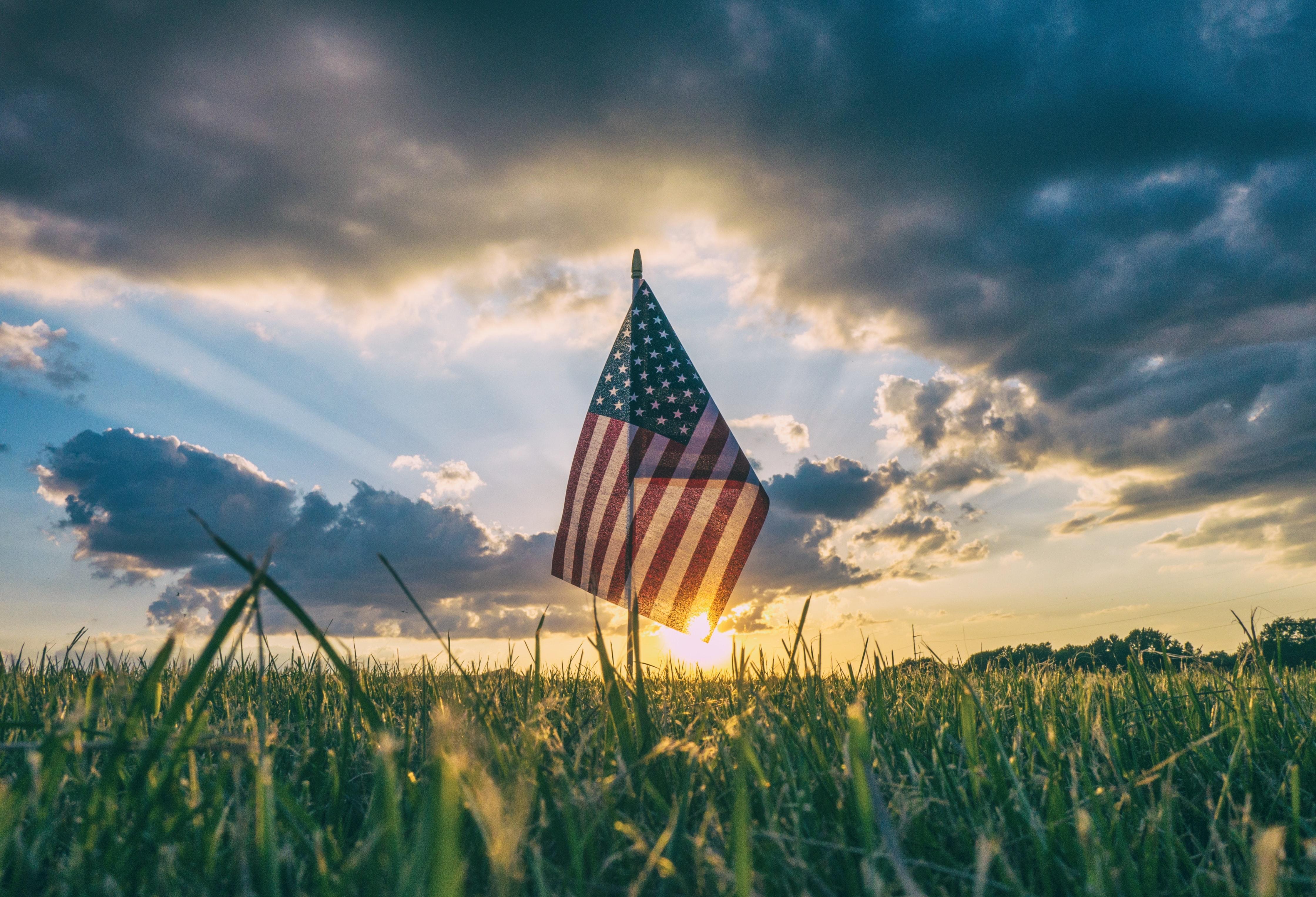 Happy Independence Day! 5 Ways to Find Your Financial Independence This Year Thumbnail