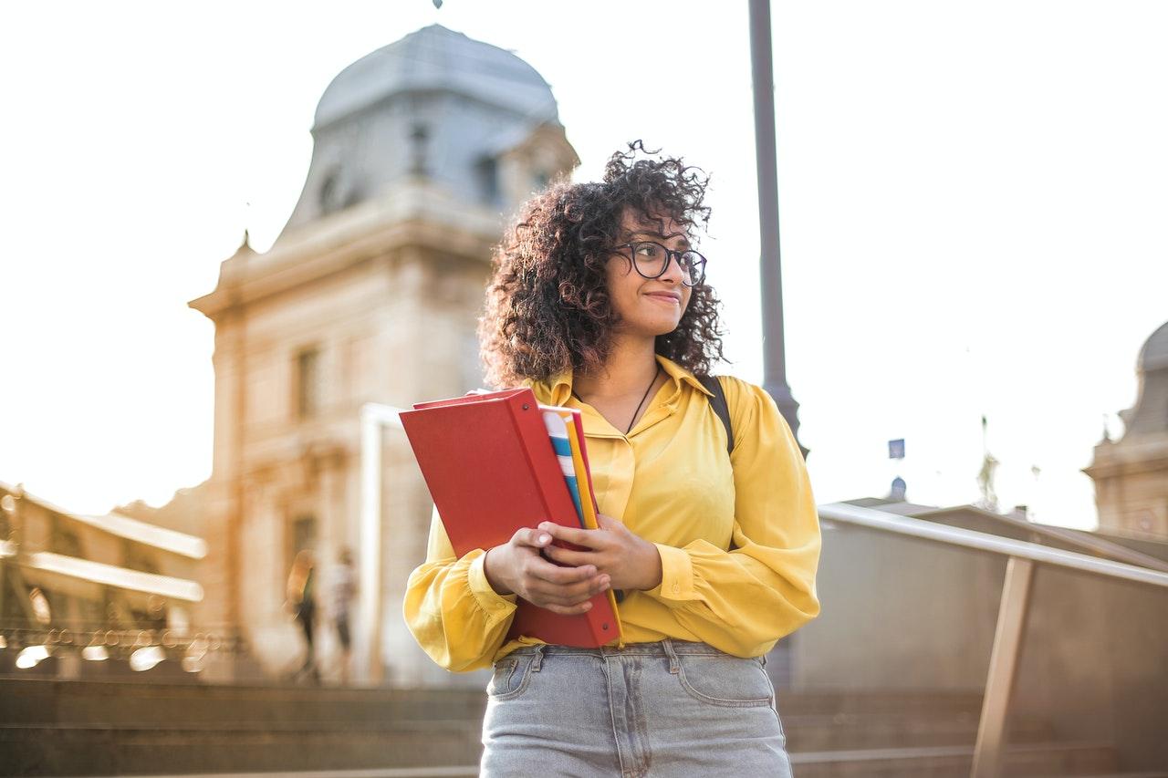 Sorry, Parents: College Students Are Adults Thumbnail