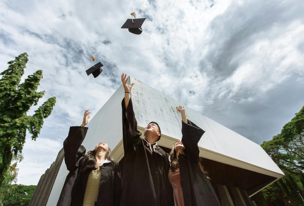 How Many Times Can You Refinance a Student Loan? Thumbnail