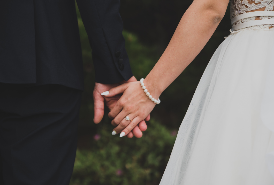 Should Married Couples Consolidate Student Loans? Thumbnail