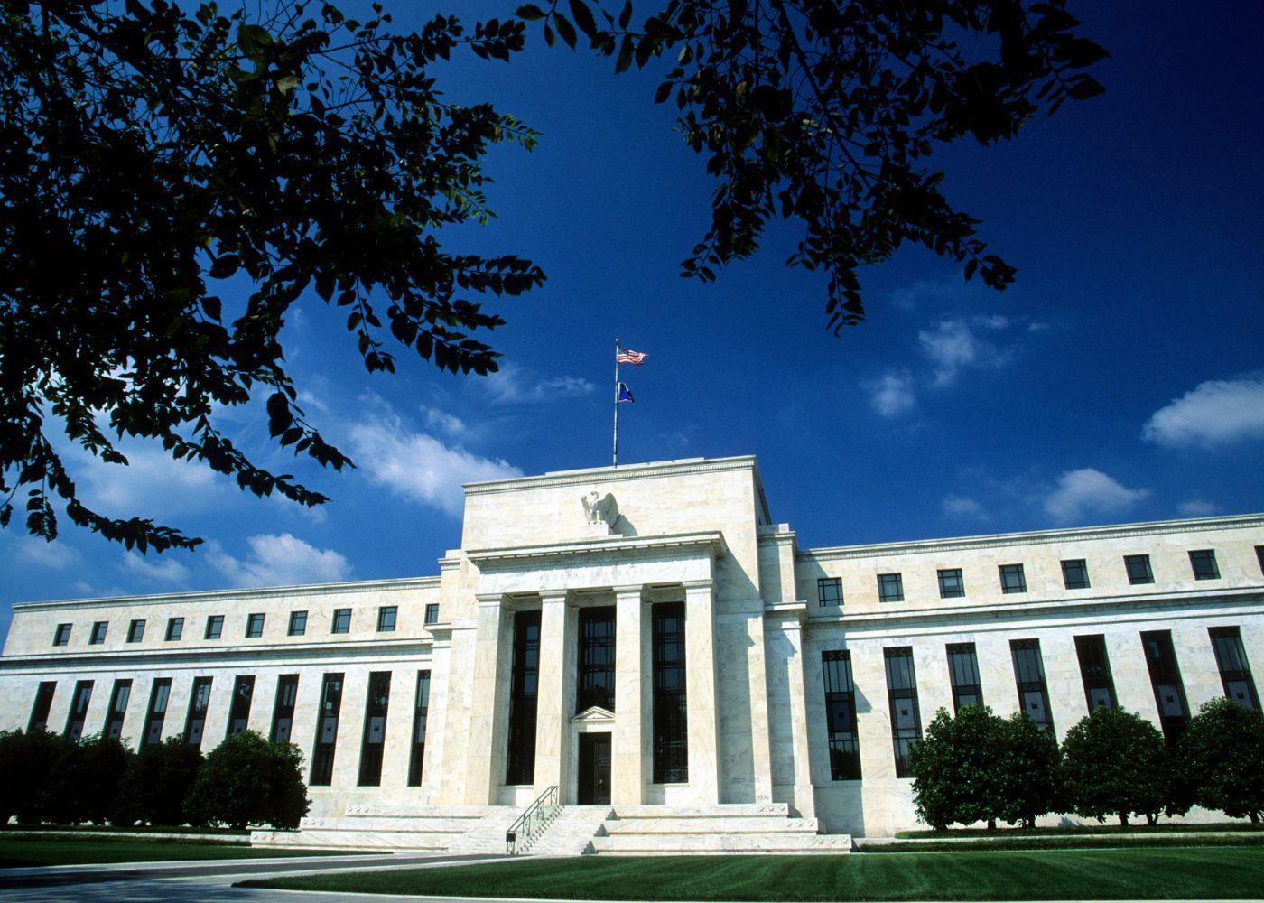 The Federal Reserve and Your Money Thumbnail