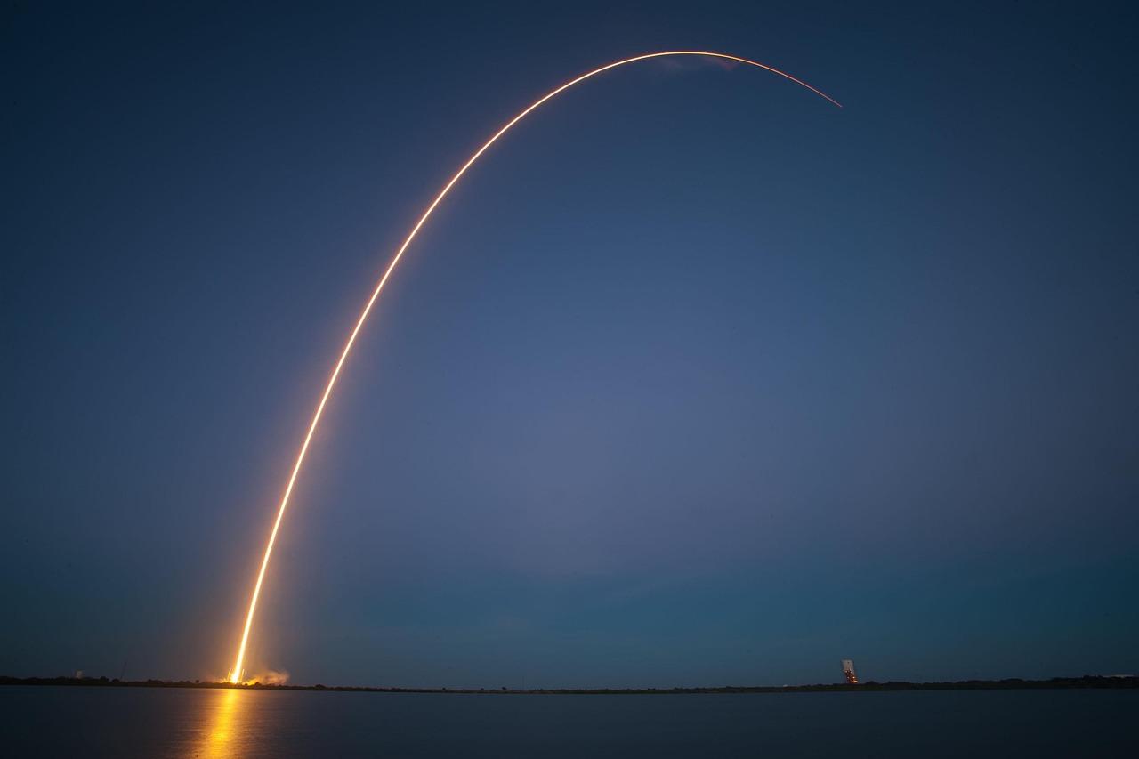 Financial Planning for SpaceX Employees: RSUs, Stock Options, Tender Offers, and Financial Independence Thumbnail