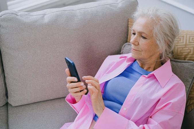 Avoid These Red Flags to Protect Your Money from the Latest Online Scams Thumbnail