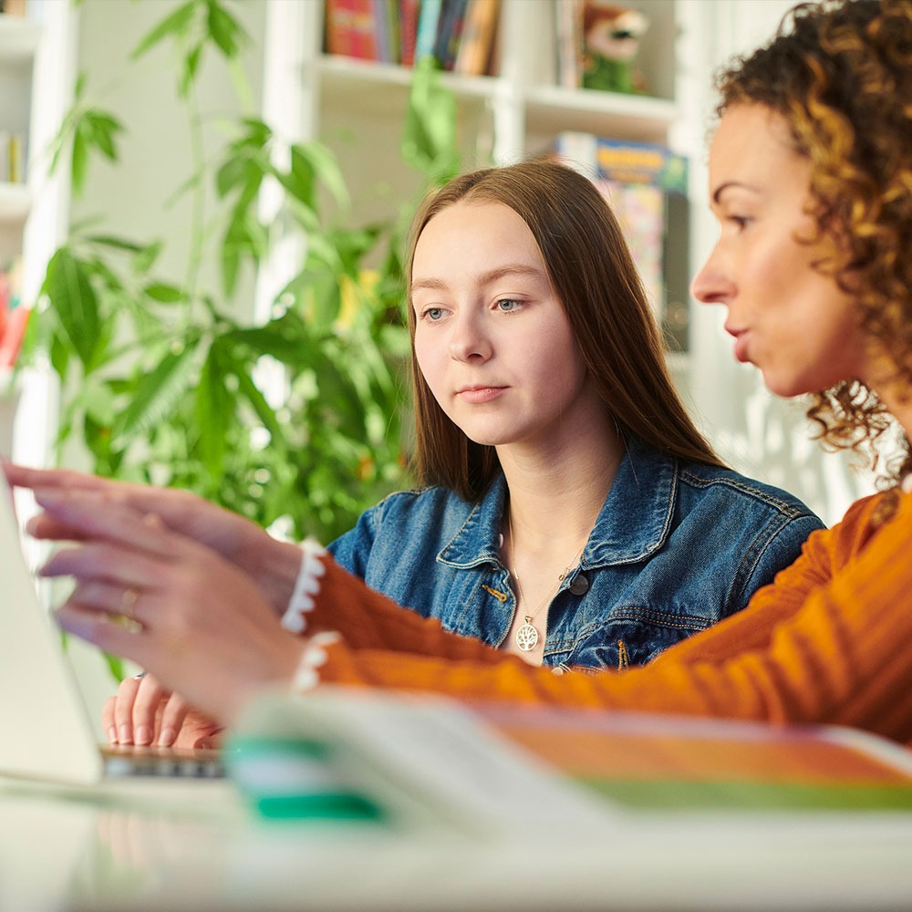 The Benefits of Financial Literacy for Teens and Young Adults Thumbnail