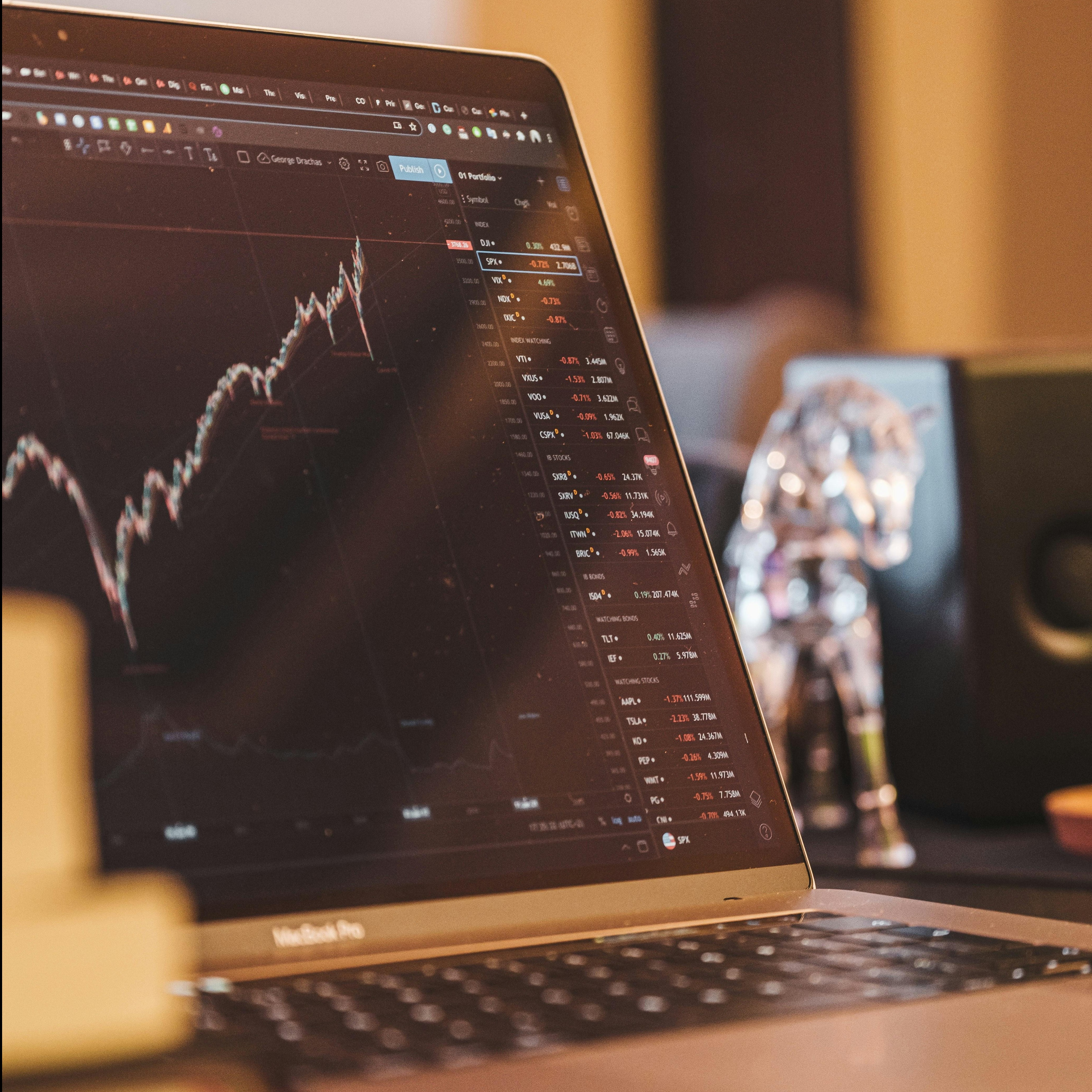 Week In Perspective | Stocks Bumpy, Awaiting Fed Meeting [8-December-25] Thumbnail