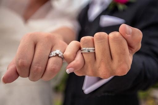 Huffpost: Make Sure You Have These Money Talks Before Saying 'I Do' Thumbnail