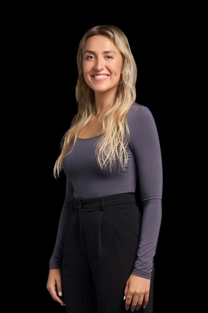 Cassidy Larson Hover Photo