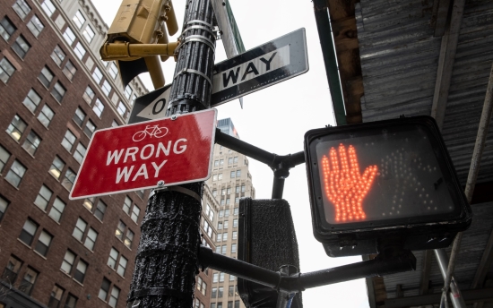 Investec Blog: 4 Investing Mistakes in the EMSP