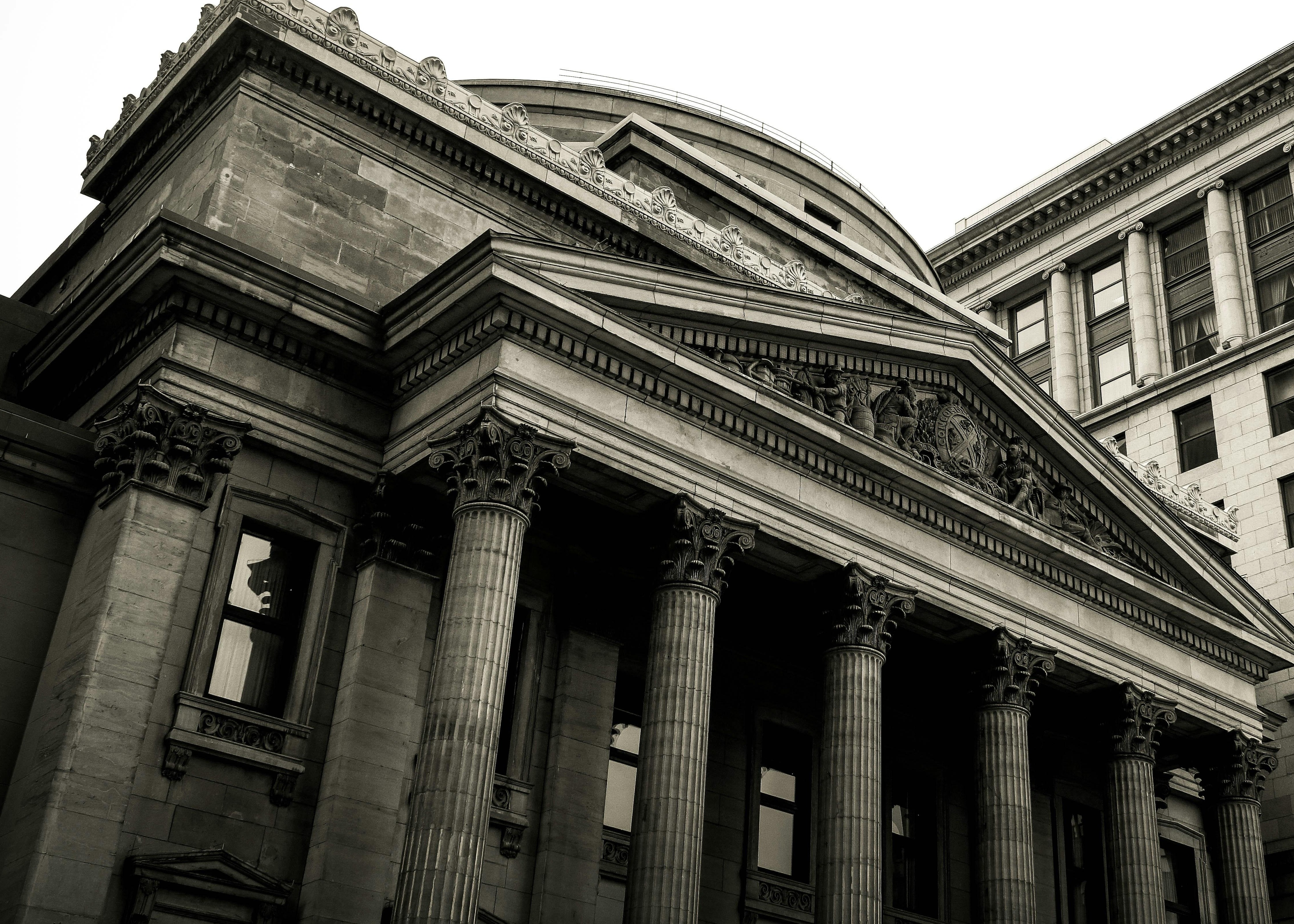 Two Fed Eras: Greenspan’s Legacy and the Future Under Warsh Thumbnail