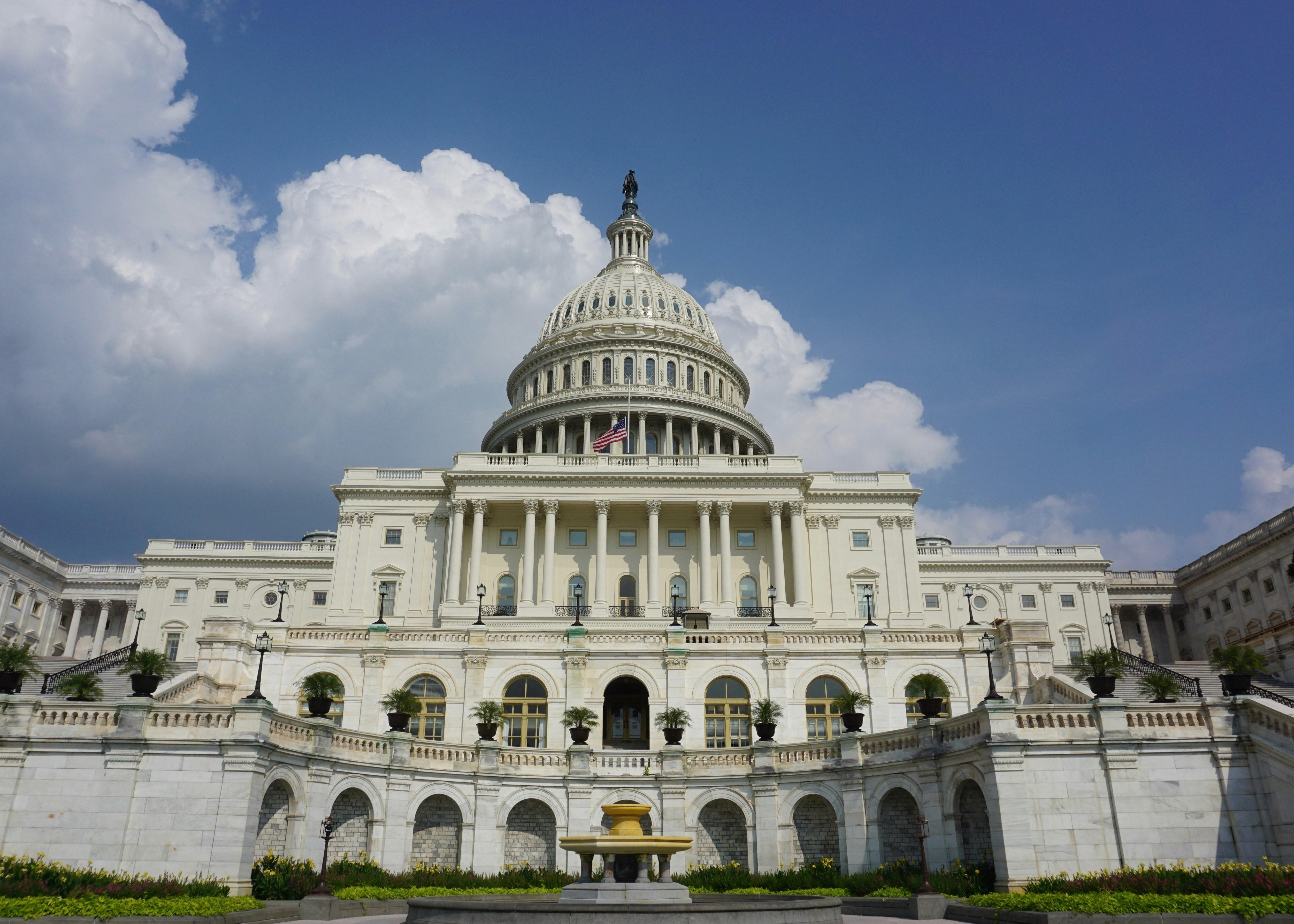 What Is the Impact of a Government Shutdown on the Markets and Economy? Thumbnail