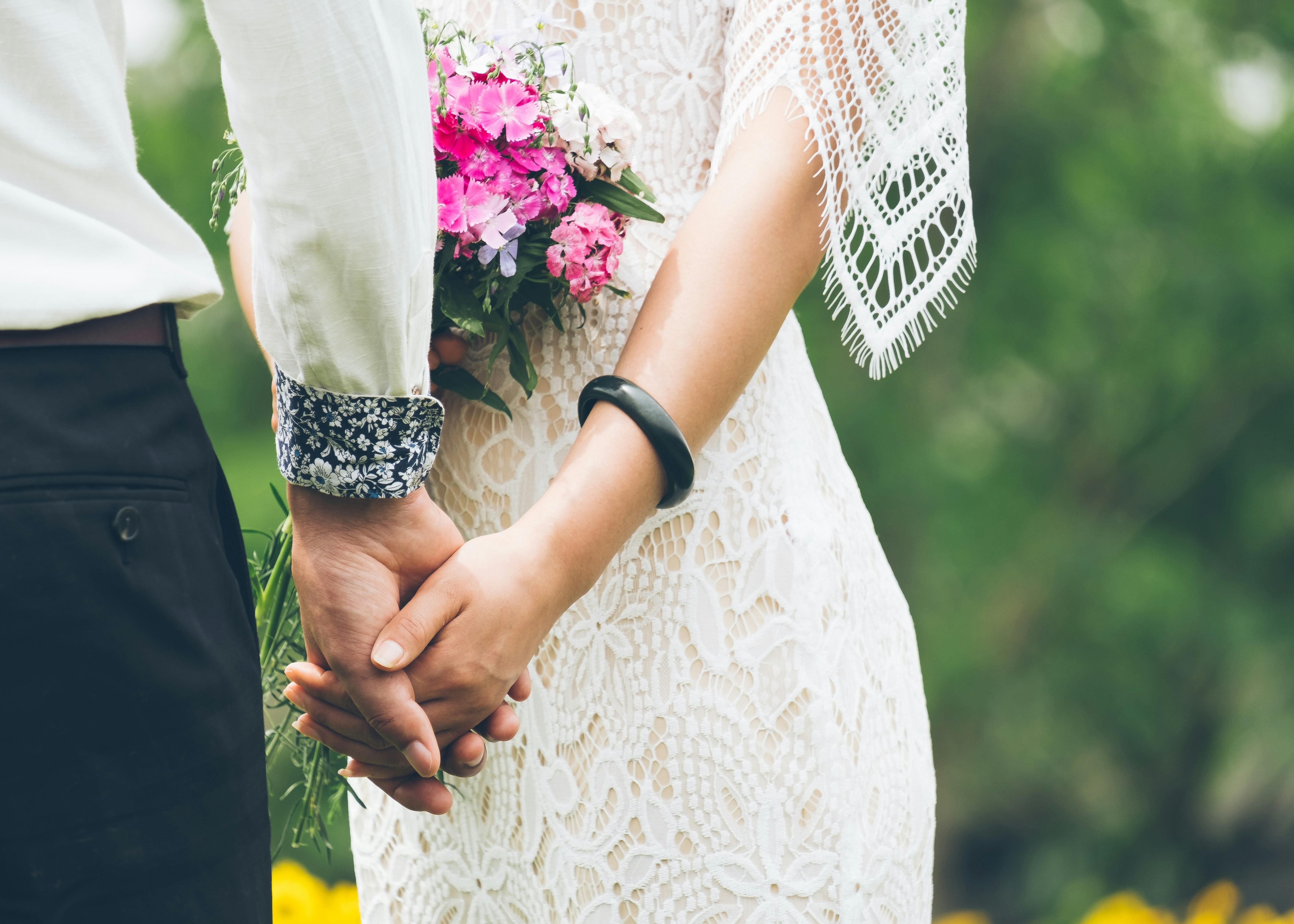 Relationships and Money - Whether or not to Share Financial Assets with Your Spouse Thumbnail
