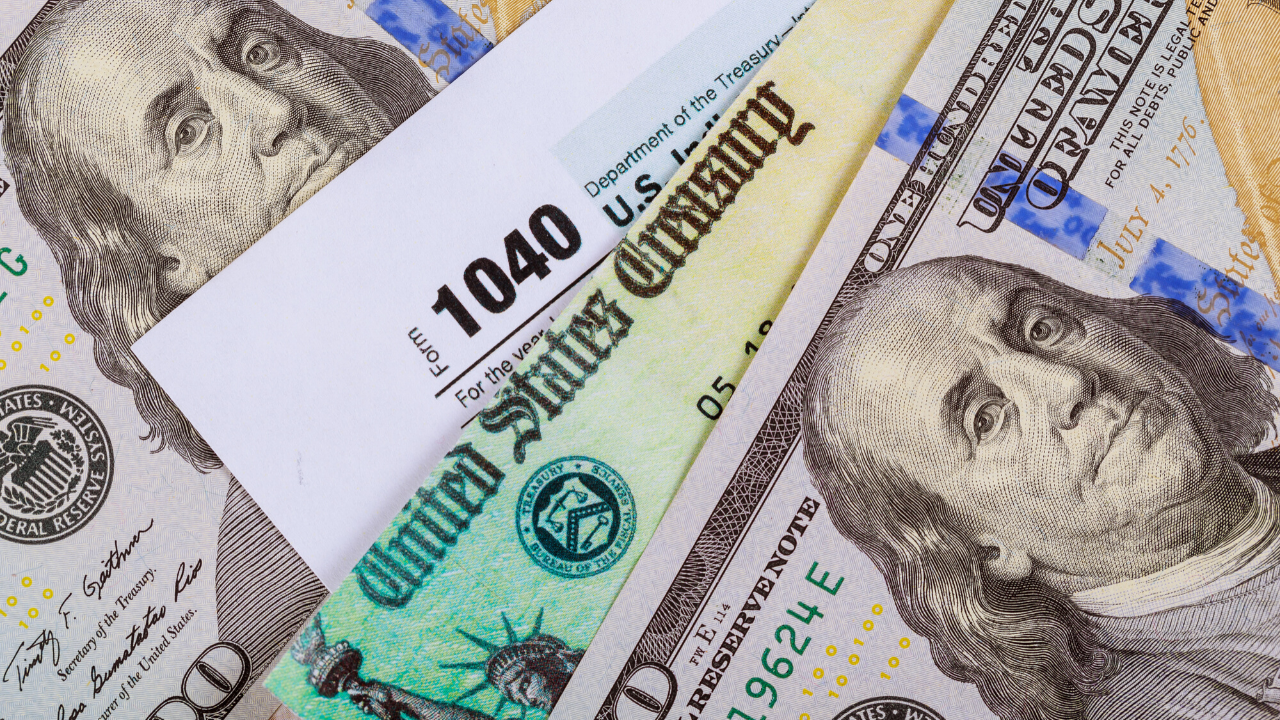 Using a Tax Refund to Fund an IRA in 5 Easy Steps Thumbnail