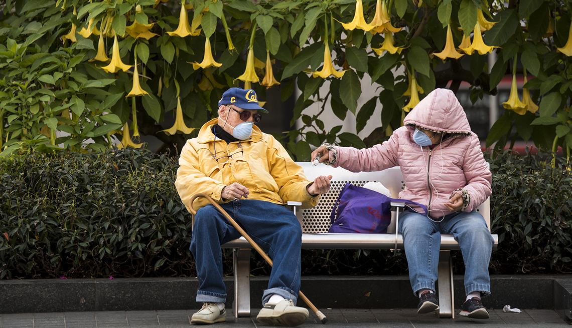 As the Coronavirus Continues, Avoid These 5 Retirement Mistakes Thumbnail