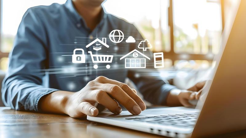 Protect Your Digital Life: The Big Risks & 10 Best Defenses Thumbnail