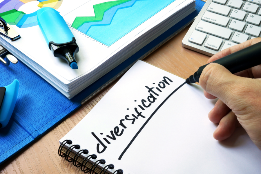Investing 101: Diversification Thumbnail