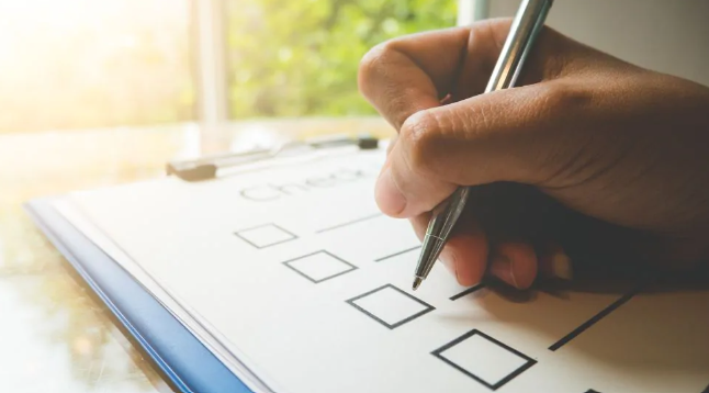 Year-End Planning: Thoughtful Steps from K&B Thumbnail