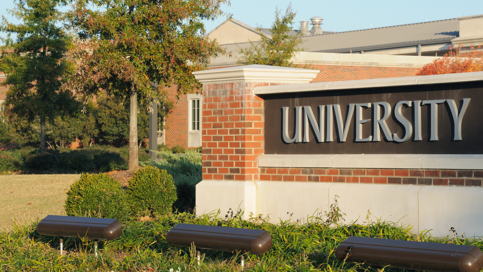 The Biggest College Admissions Myths Debunked | Advice From Our Advisors Thumbnail