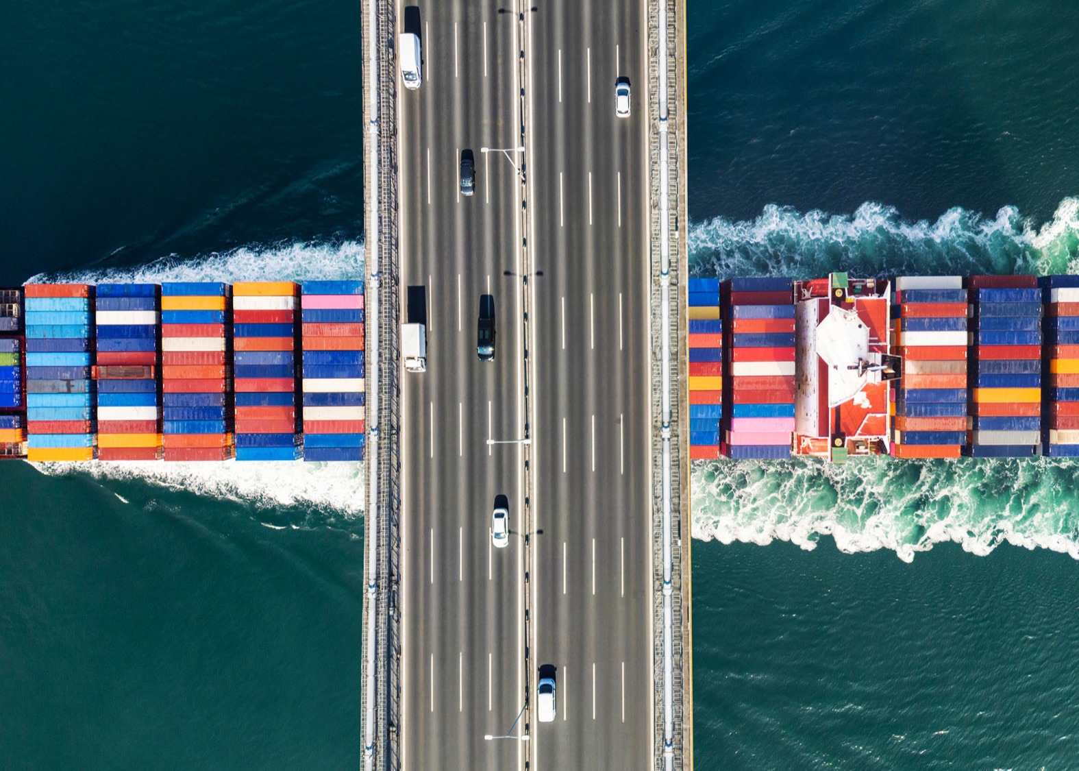 Q2 2025: Markets digest tariffs and geopolitical tension  Thumbnail