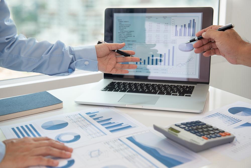Fall Portfolio Clean-Up: Preparing Your Investments for Year’s End Thumbnail