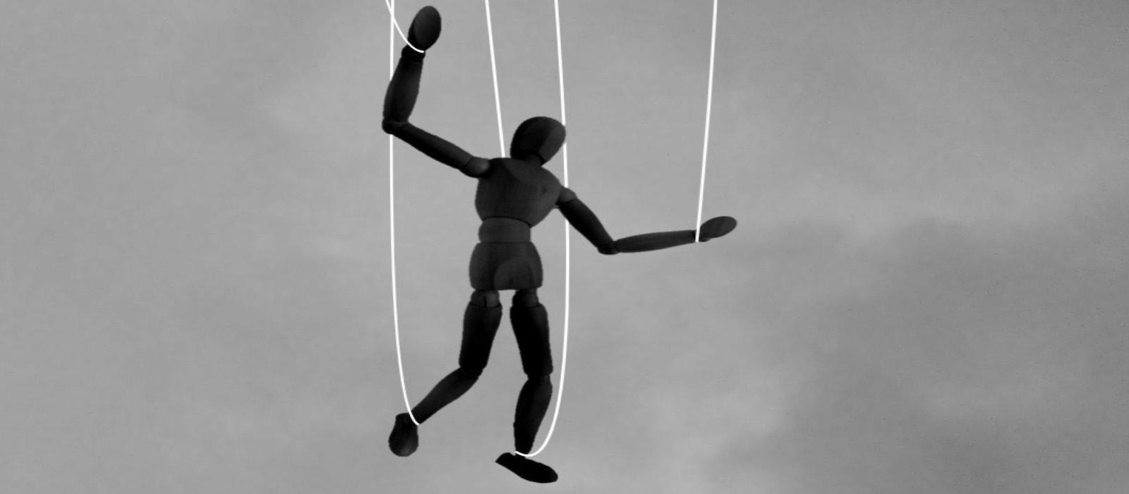 Media Manipulation Thumbnail