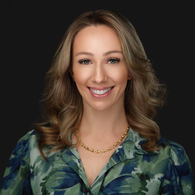 EMMA WILKINSON Photo